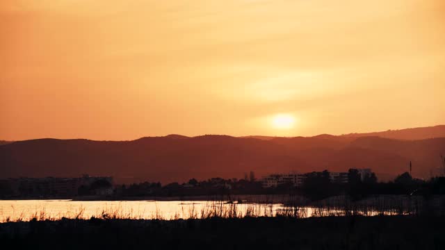 西班牙海岸的日落景观视频素材