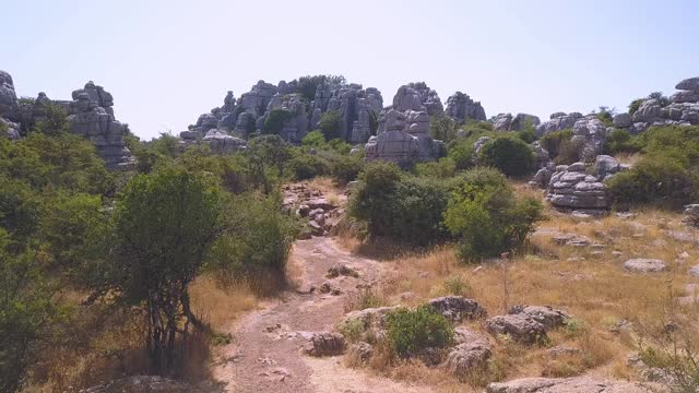 全景鸟瞰图的Sierra del Torcal“El Torcal”安特奎拉山视频素材