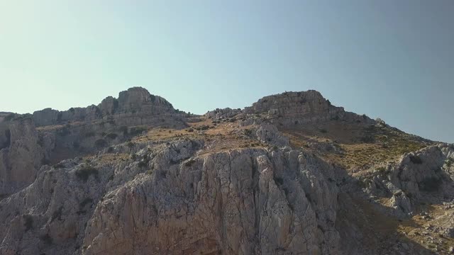 全景鸟瞰图的Sierra del Torcal“El Torcal”山在Antequera视频素材