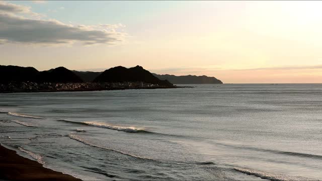 龟川海岸日出景色的录像视频素材