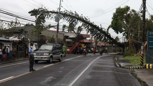 超级台风“哥尼”袭击娜迦市。视频下载