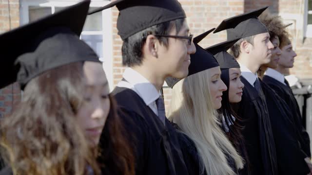 大学生庆祝毕业视频素材