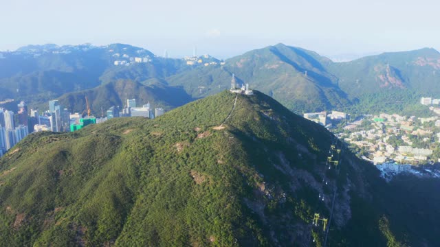 鸟瞰图香港仔及鸭脷洲住宅区视频素材