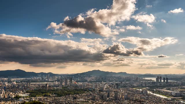 韩国首尔，儿童大公园和汉江周围的城市景观视频素材