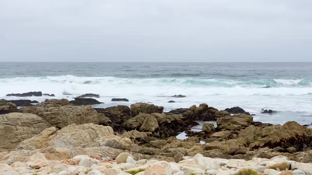 美丽而崎岖的加州大苏尔海岸线视频素材