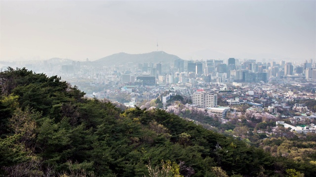 韩国首尔，钟宫和钟宫周围的市中心视频素材