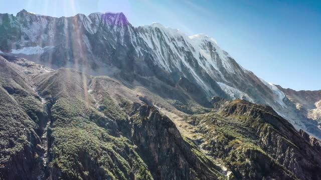 精灵雪山冰川的航拍照片视频素材