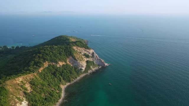 4 k。b卷鸟瞰图，热带景观，白沙滩在高兰，芭堤雅视频素材