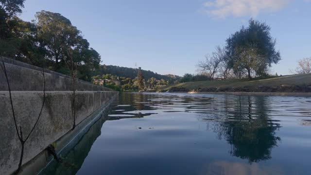 雅摩葡京公园自然水视频素材