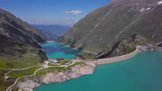 卡普伦高山水库的空中全景图Mooserboden Stausee和Wasserfallboden在Hohe Tauern，萨尔茨堡土地，奥地利。视频素材