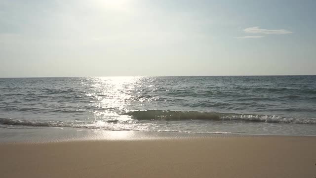 泰国普吉岛的海滩背景。视频素材