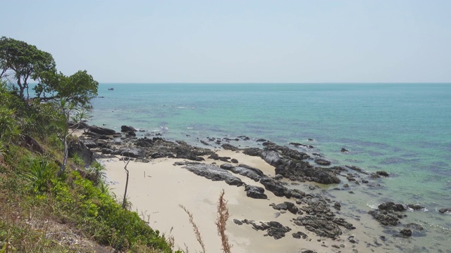 风景与岩石海岸和大海，泰国，4k视频素材