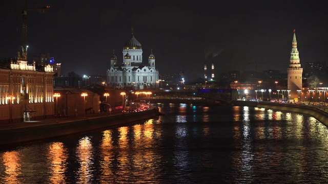 在冠状病毒大流行的夜晚，莫斯科市中心视频素材