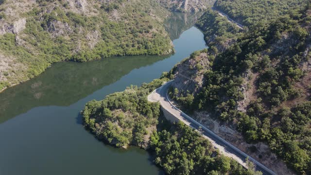 克里希姆水库鸟瞰图，Rhodopes山，保加利亚视频素材