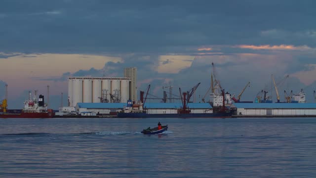 利比亚首都的黎波里的海港视频下载