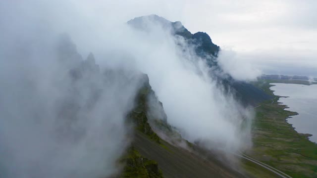 空中，波夫，云移动山脉，奥斯特兰，冰岛视频素材