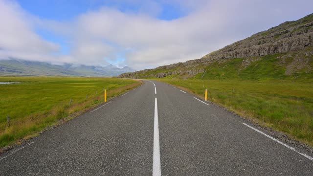 风景中的道路，布雷达尔斯维克，奥地利，冰岛视频素材