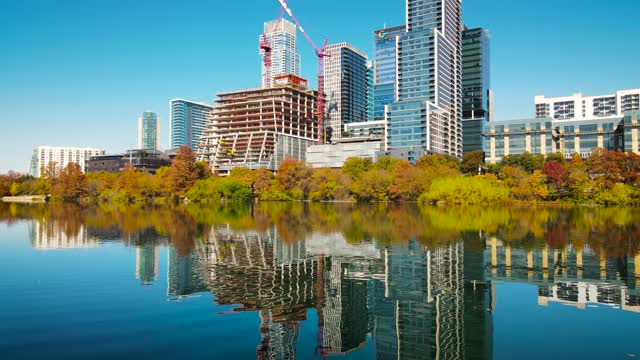 反映科罗拉多河奥斯汀德州城市景观视频素材