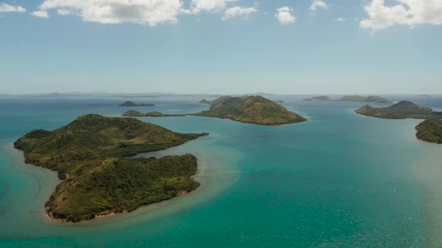 热带岛屿和泻湖海景。、菲律宾巴拉望视频素材