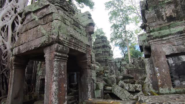 柬埔寨暹粒的Prasat Ta prohm寺庙视频素材