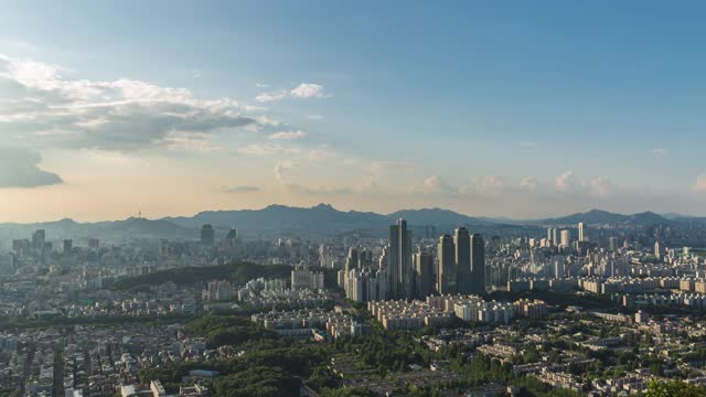 韩国首尔，Dogok区/江南区塔宫周围视频素材