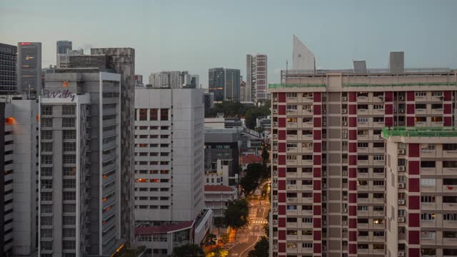 日出时间新加坡城市中心交通街道屋顶延时全景4k视频素材