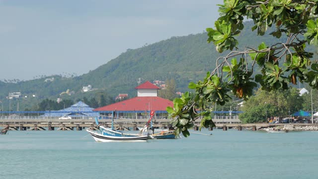 美丽的夏日大海和蓝天从苏梅岛码头，泰国视频素材