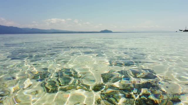 海浪和波浪。热带景观视频素材