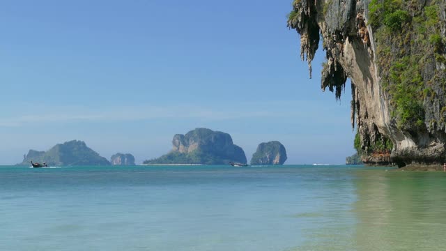 热带海滩和岩石景观视频素材