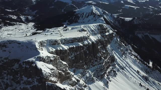 白云石滑雪场和美丽的风景视频素材