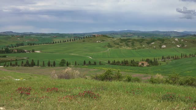 托斯卡纳全景与农田山丘田野视频素材