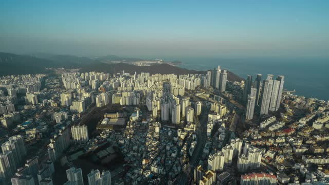 韩国釜山Haeundae-gu公寓的白天风景视频素材