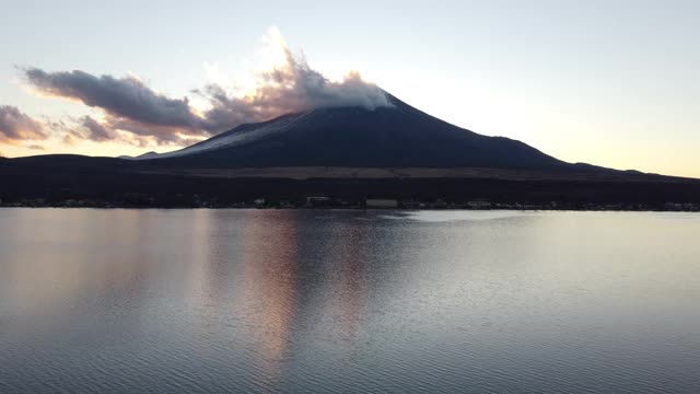 富士山天际线鸟瞰图视频素材