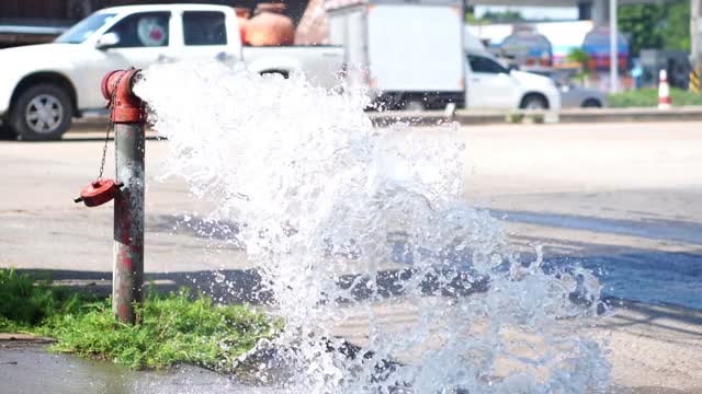 漏水的管道视频素材