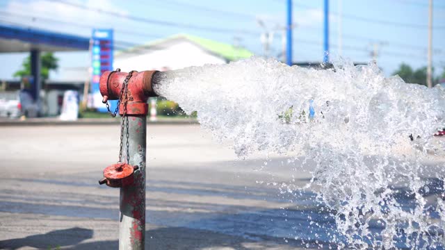 漏水的管道视频素材