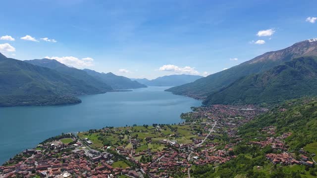 高山之间的科莫湖的空中景观视频素材