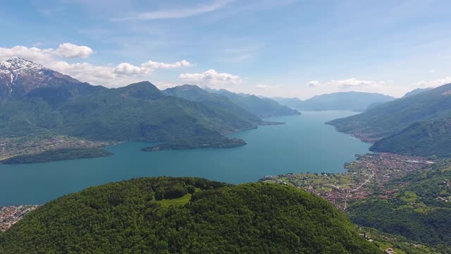 高山之间的科莫湖的空中景观视频素材