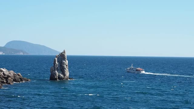 黑海岩石海岸，克里米亚风光。视频素材