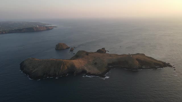 日落时分的杭州县查格wido岛海景/济州岛，济州岛，韩国视频素材