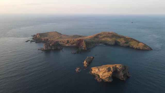 日落时分的杭州县查格wido岛海景/济州岛，济州岛，韩国视频素材