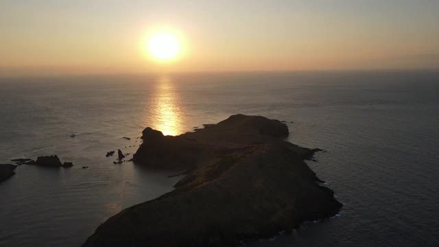 日落时分的杭州县查格wido岛海景/济州岛，济州岛，韩国视频素材