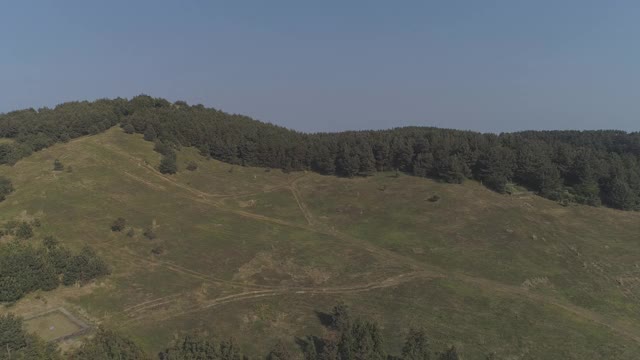 Dusanbong火山锥和Molmi Oreum(寄生火山)，Seongsan Ilchulbong凝灰岩锥和Udo岛，Seongsan县/ Seogwipo-si，济州岛，韩国视频素材