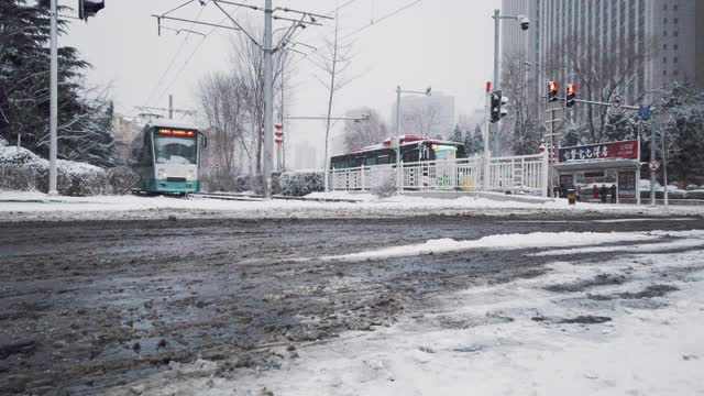 大连交通奇景。视频素材