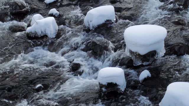 北海道森林小溪降雪视频素材