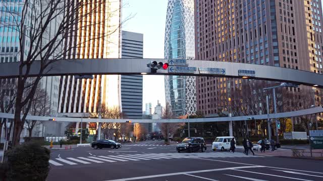 东京新宿西新宿摩天大楼街景视频素材