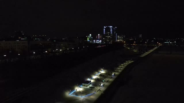 冬季夜间堤防视频素材