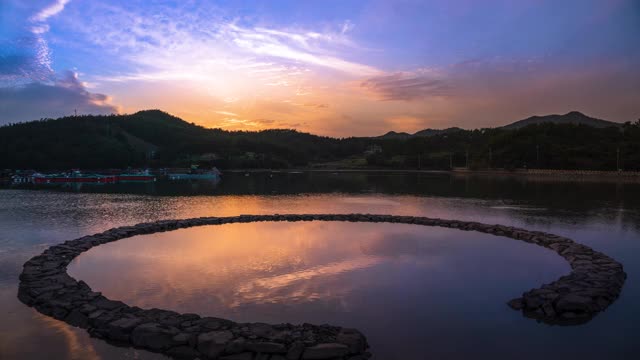 Seokbangryeom(石墙屏障)/高城郡，庆相南道，韩国视频素材