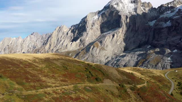 高山和高山草甸的航拍风景视频下载