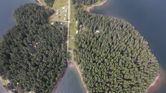 保加利亚Golyam Beglik水库的夏季景色视频素材