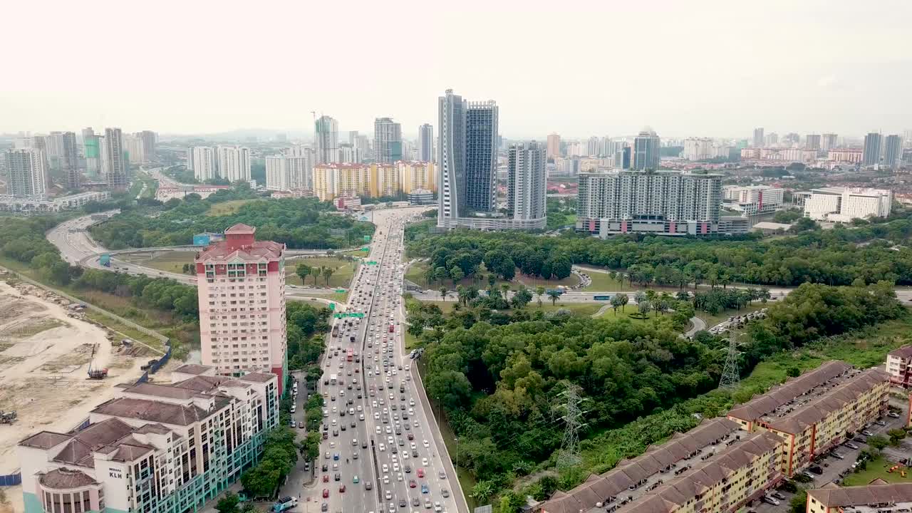 高角度的马来西亚城市景观视频素材